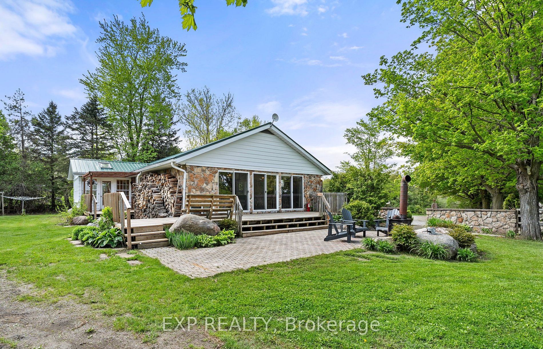 255 Victoria Rd, Georgina, Ontario, Pefferlaw