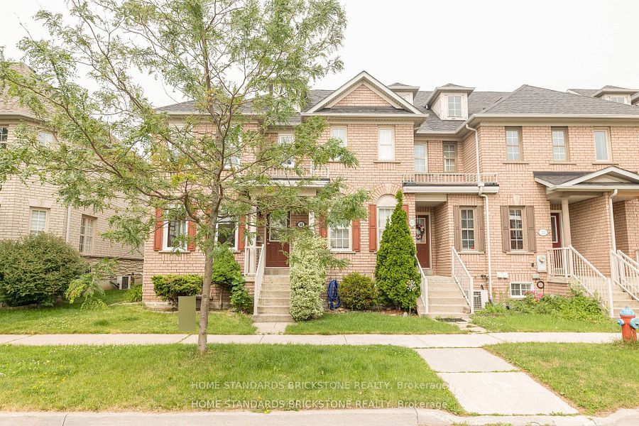 18 Ellesmere St, Richmond Hill, Ontario, Langstaff