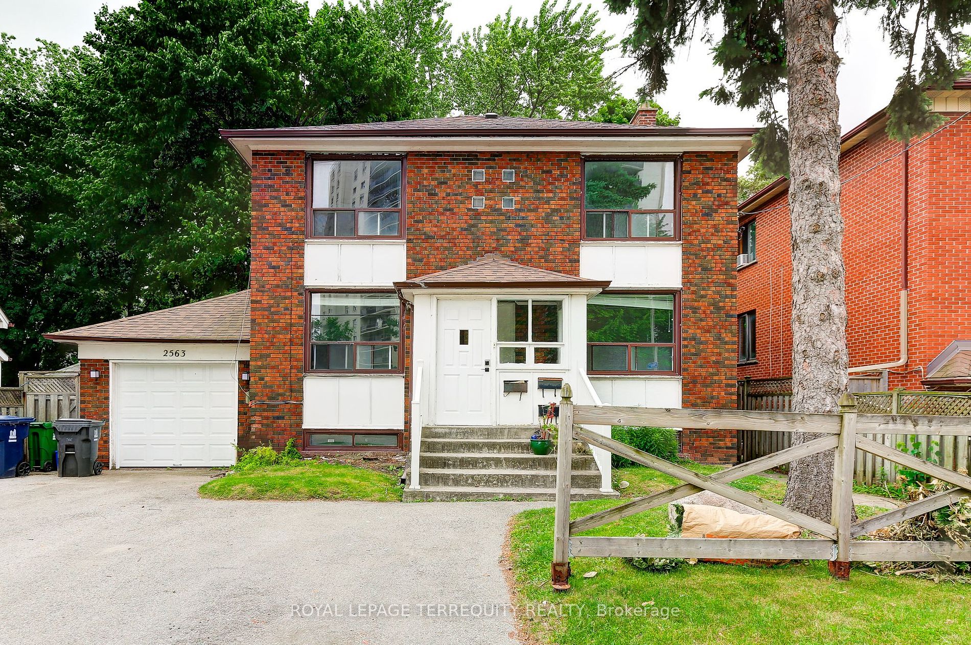 2563 Kingston Rd, Toronto, Ontario, Cliffcrest