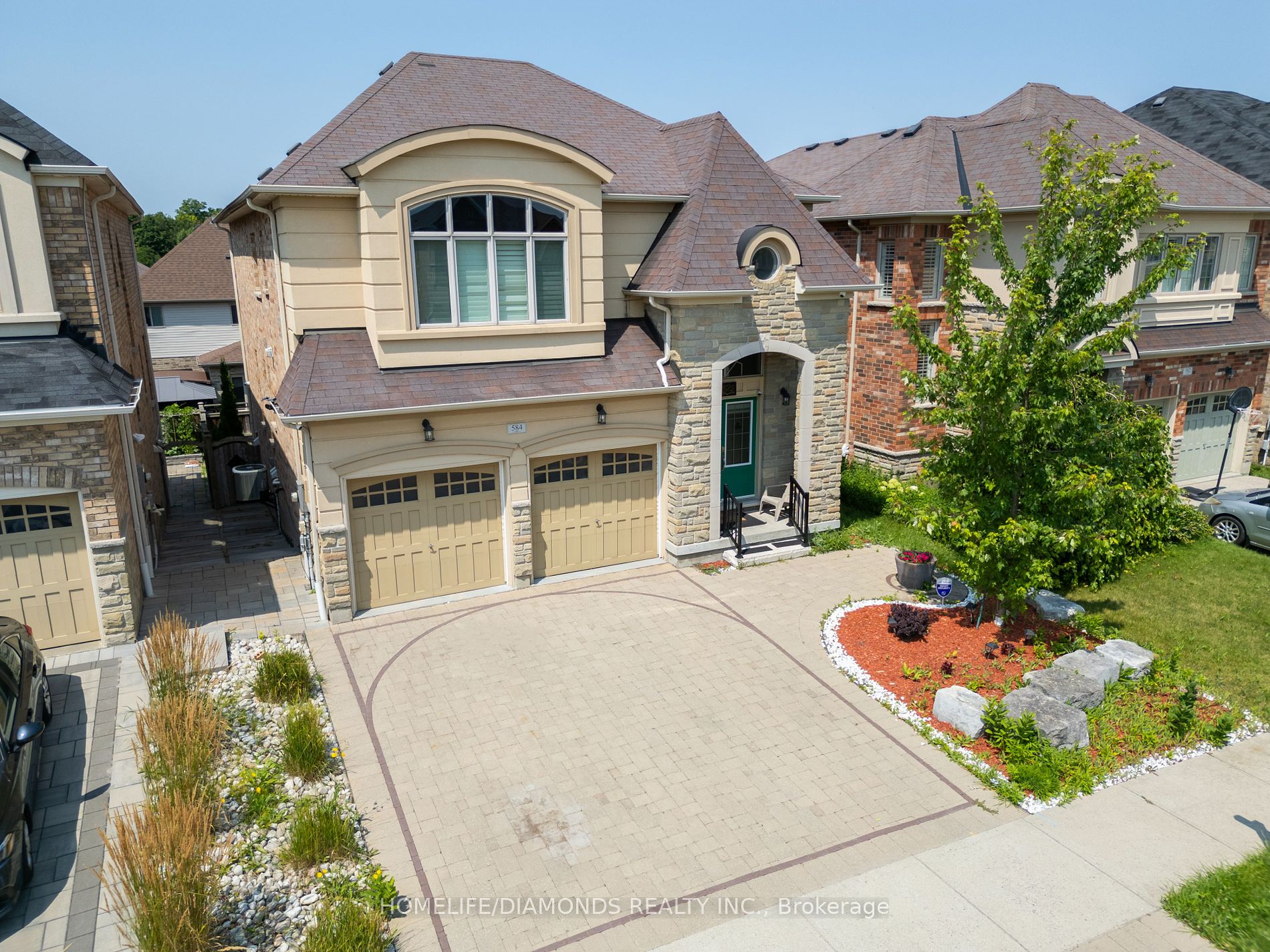 584 PINERY Tr, Waterloo, Ontario, 