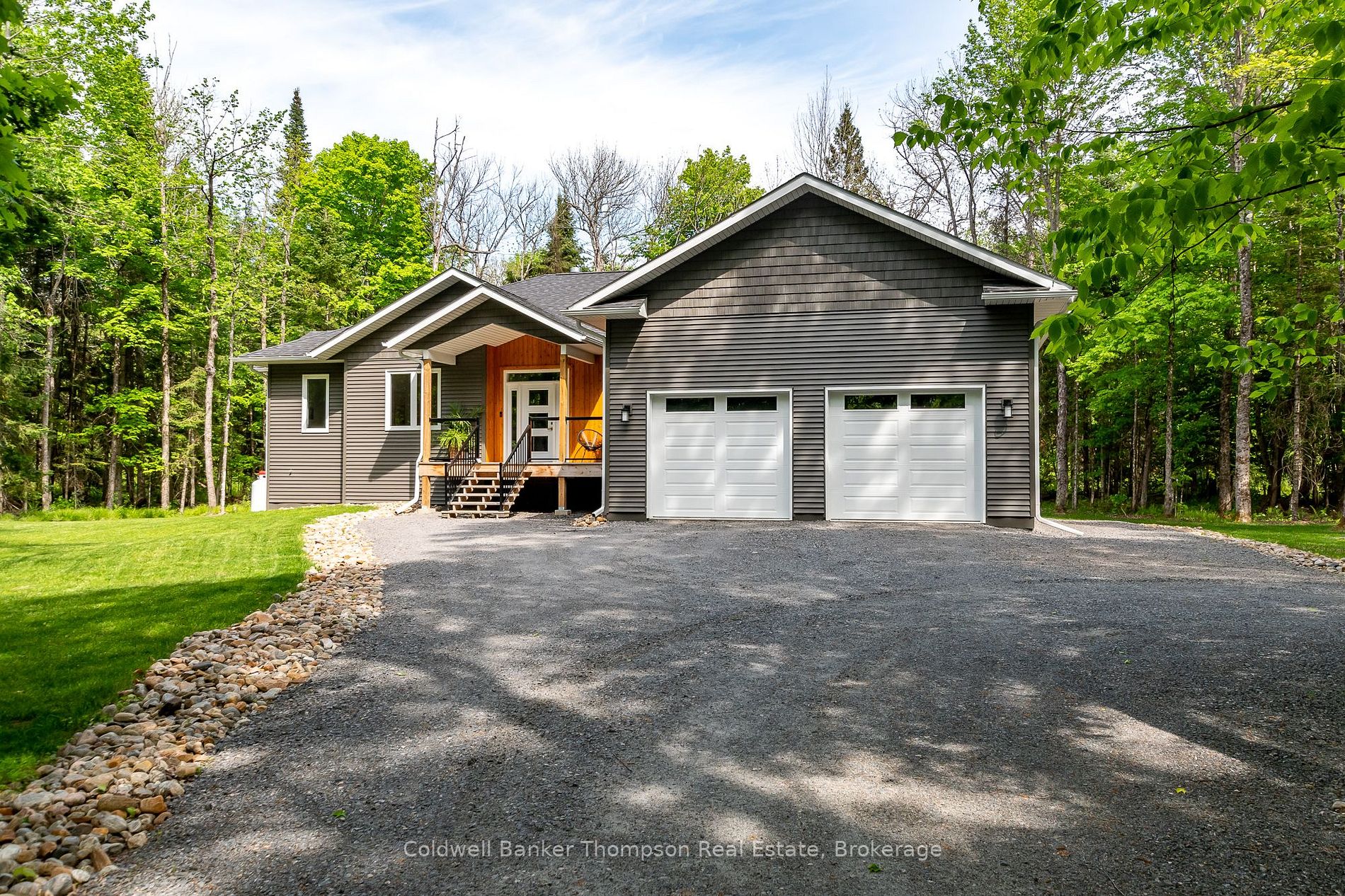 230 Golf Course Rd, Huntsville, Ontario, 