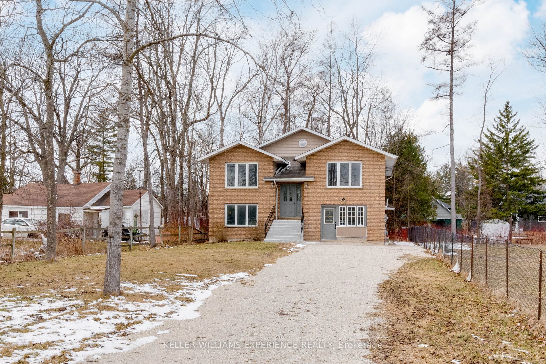 138 45th St N, Wasaga Beach, Ontario, Wasaga Beach