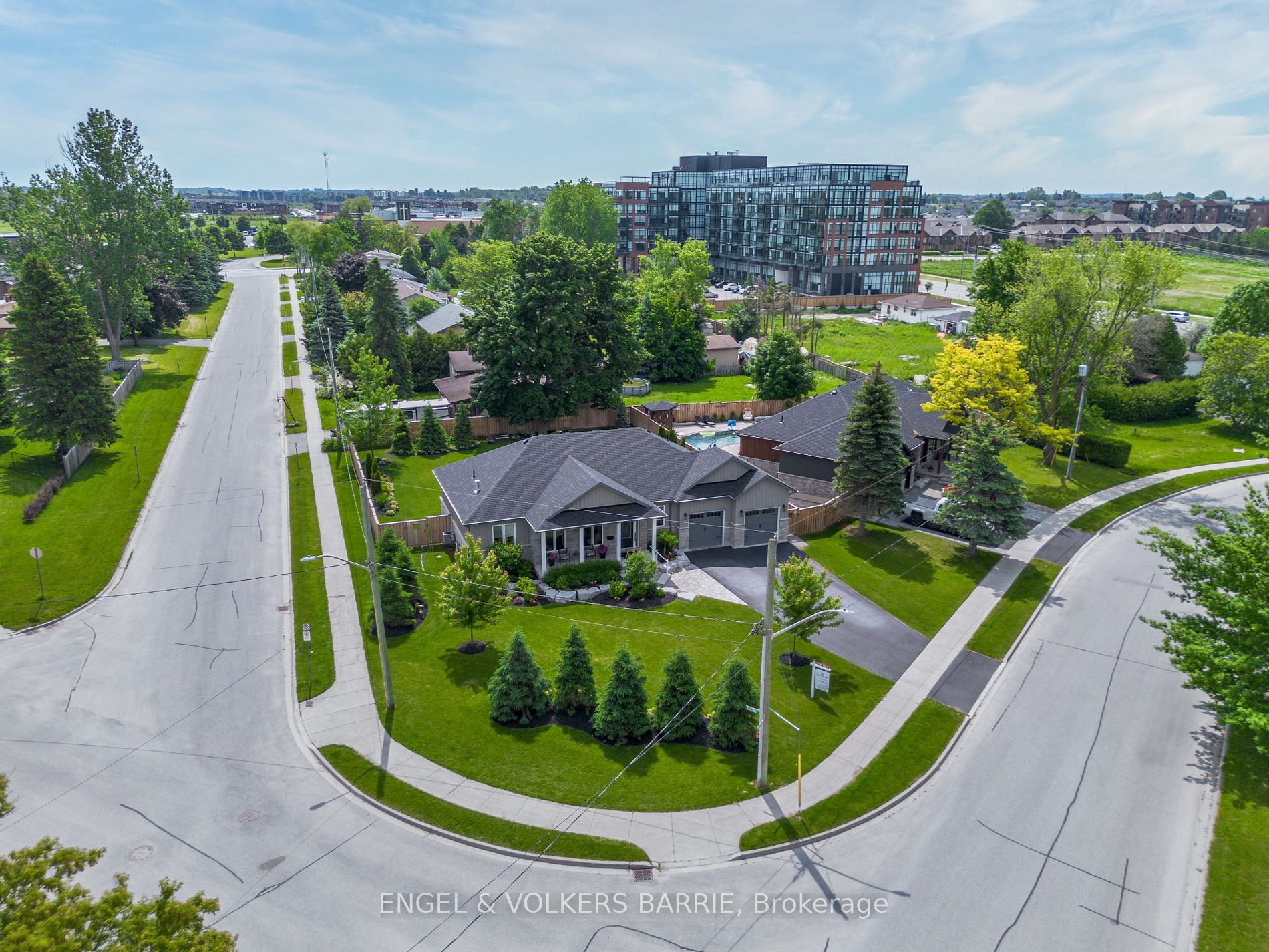 203 Montgomery Dr, Barrie, Ontario, Painswick North