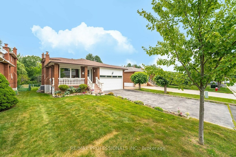 38 Leander St, Brampton, Ontario, Westgate