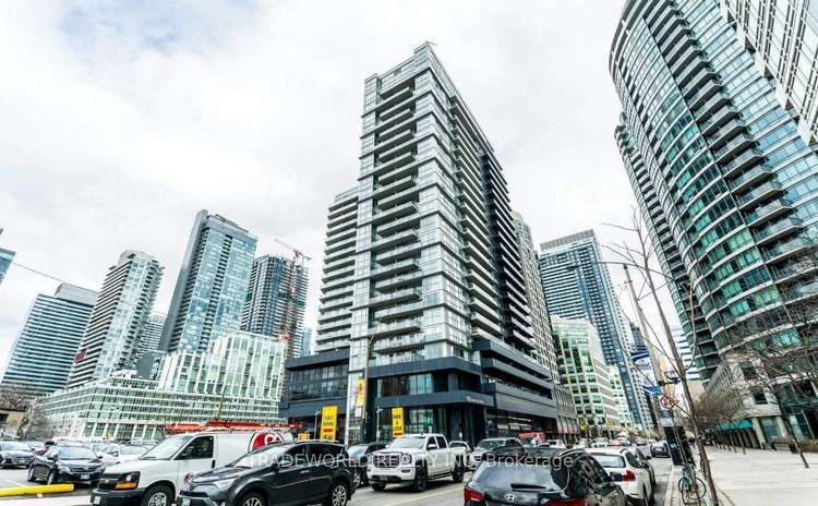 352 Front St, Toronto, Ontario, Waterfront Communities C1