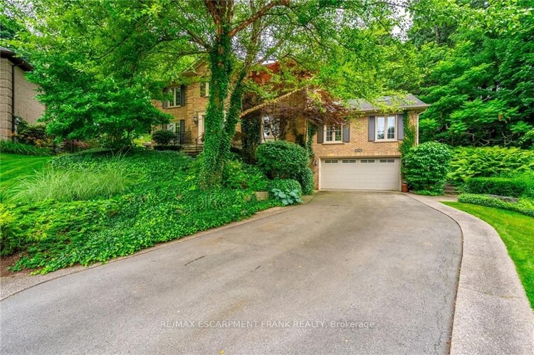 138 Uphill Crt, Hamilton, Ontario, Ancaster