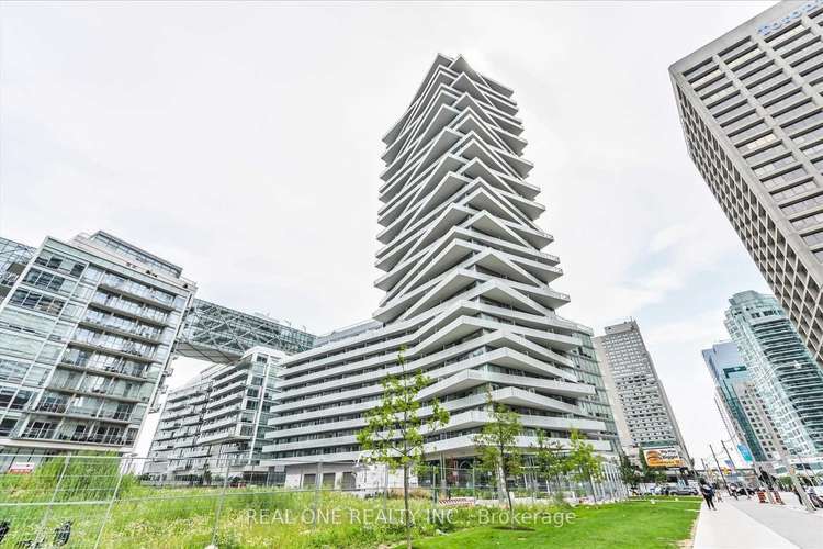 15 Queens Quay E, Toronto, Ontario, Waterfront Communities C1