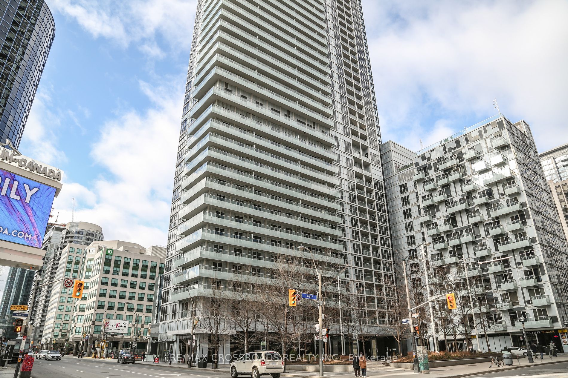 300 Front St W, Toronto, Ontario, Waterfront Communities C1