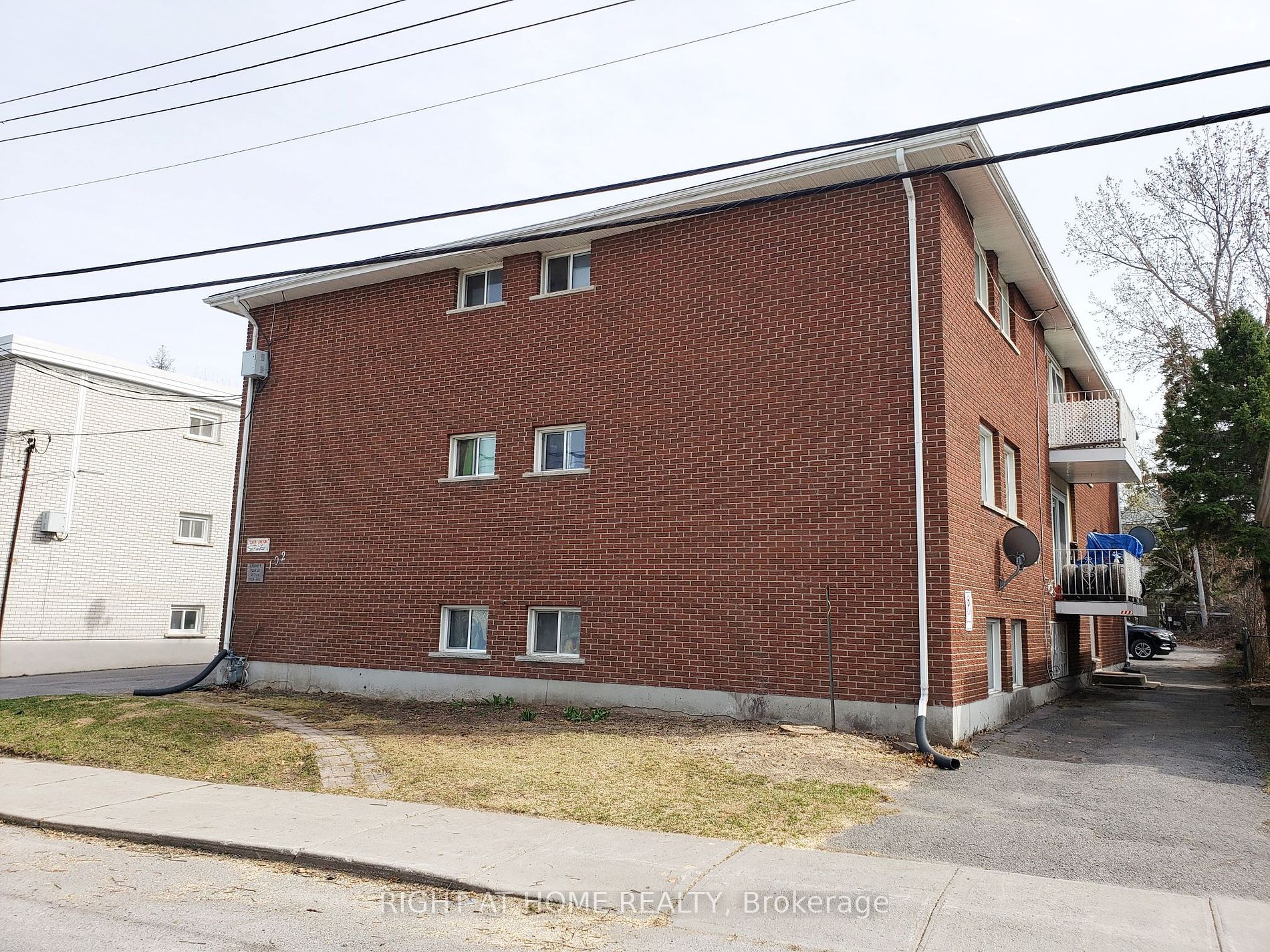 102 Joseph St, Kingston, Ontario, 