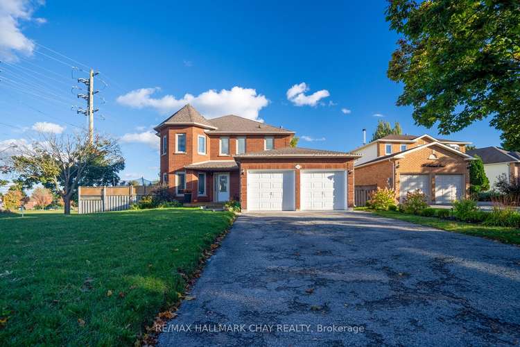 61 Neelands St, Barrie, Ontario, West Bayfield