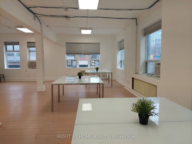 313 Queen St W, Toronto, Ontario, Waterfront Communities C1