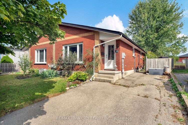 9 Forest Dr, Brant, Ontario, Paris