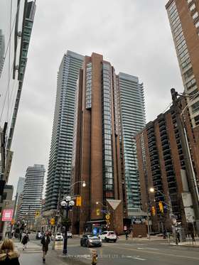 55 Charles St W, Toronto, Ontario