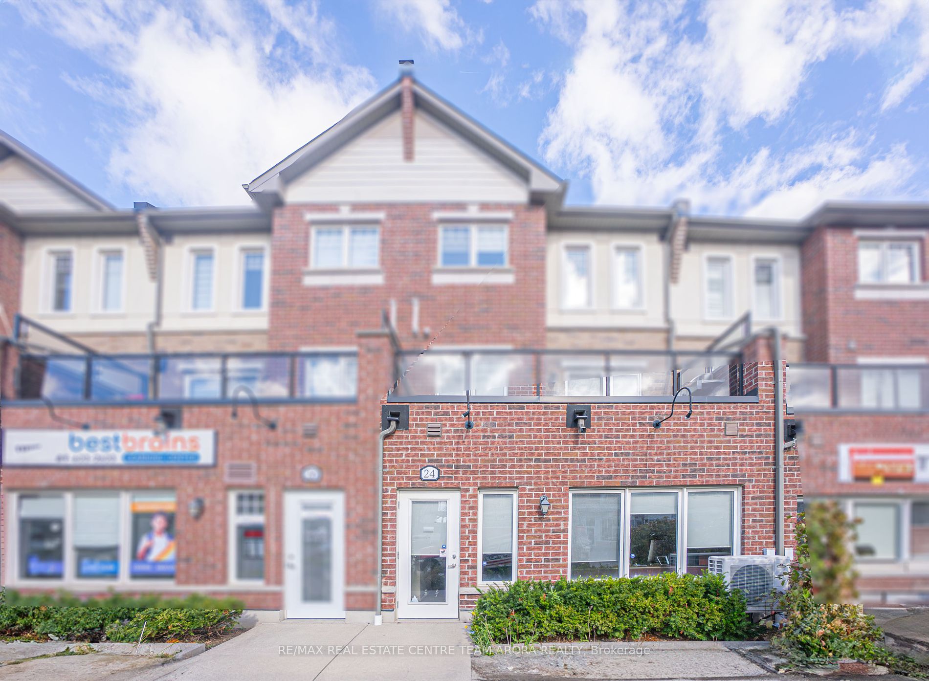 24 Sky Harbour Dr, Brampton, Ontario, Bram West