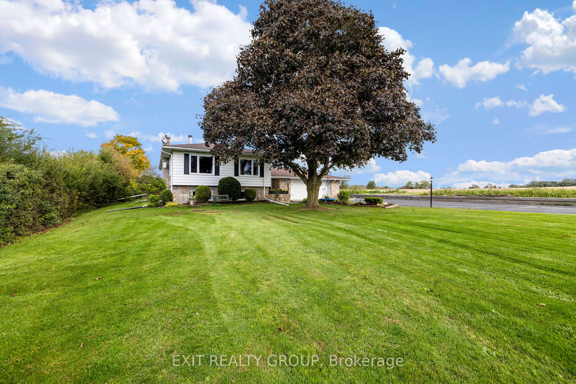 37 Dempsey Rd, Prince Edward County, Ontario, Ameliasburgh