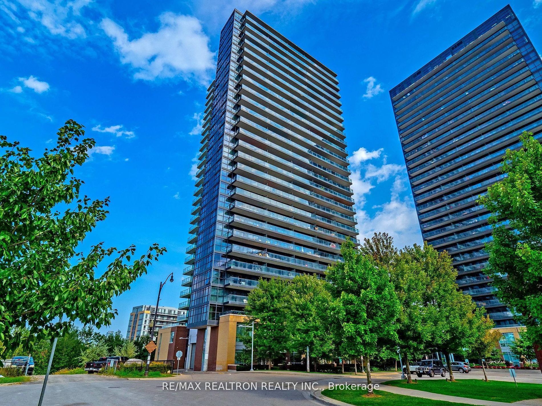 29 Singer Crt, Toronto, Ontario, Bayview Village