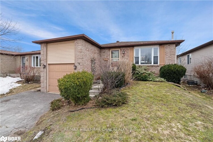 47 Hickling Tr, Barrie, Ontario, Grove East