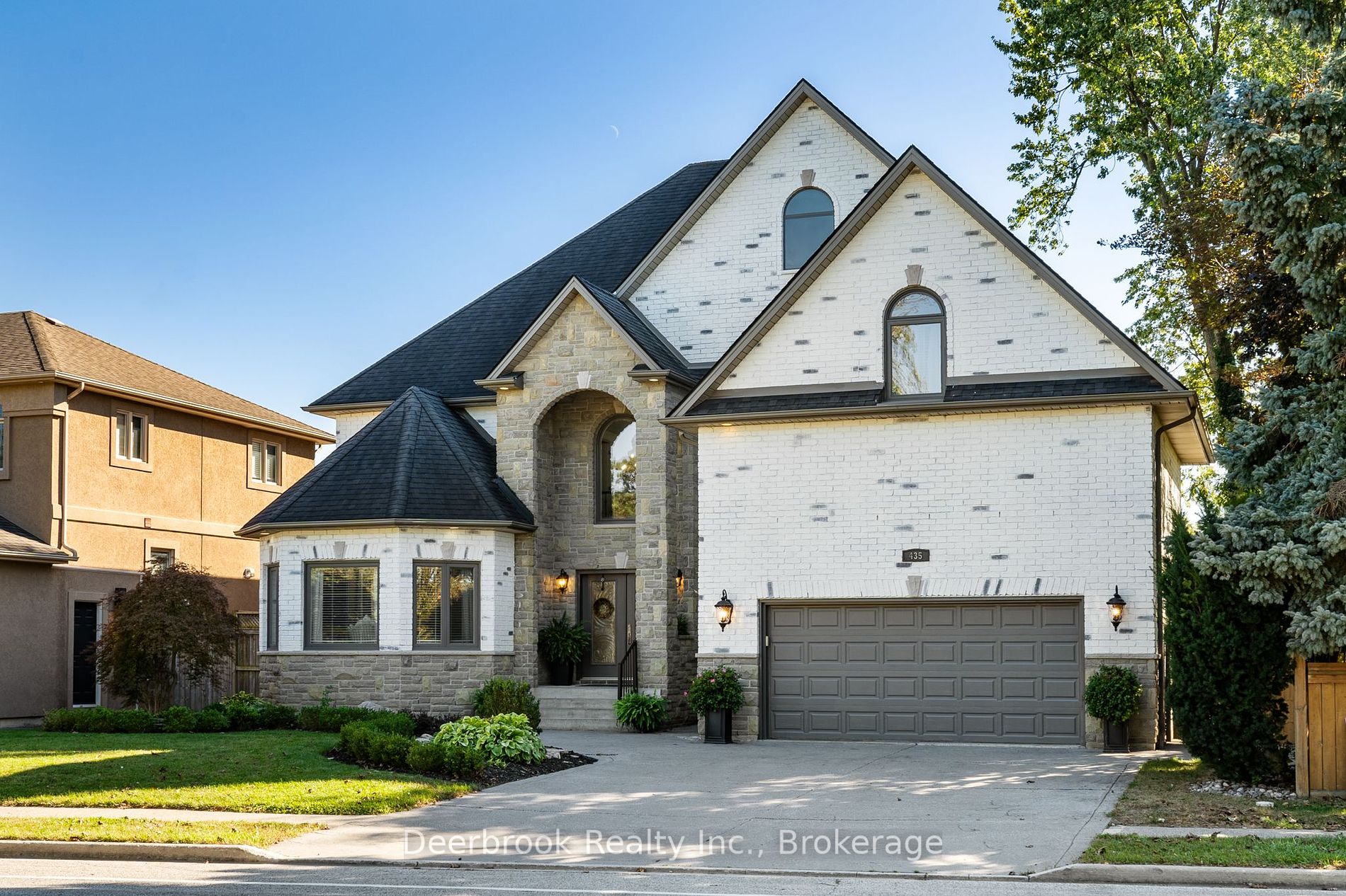 435 Country Club Dr, Windsor, Ontario, 