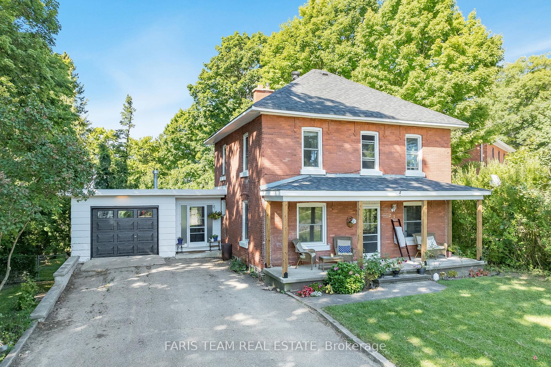 21 Robert St E, Penetanguishene, Ontario, Penetanguishene