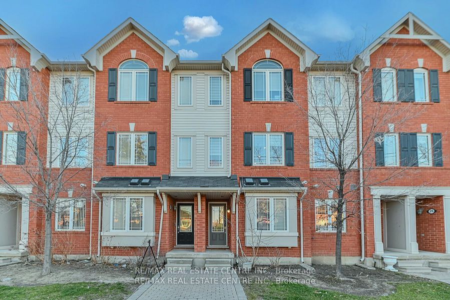 50 Hillcrest Ave, Brampton, Ontario, Queen Street Corridor