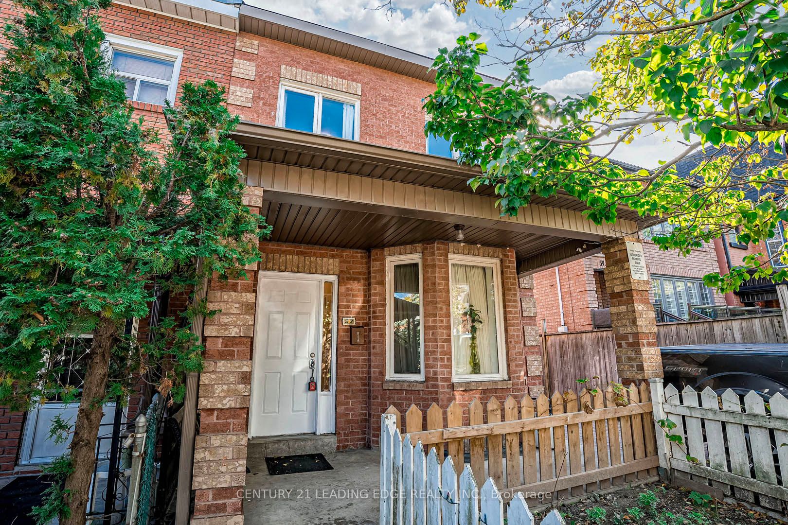 57 Shanly St, Toronto, Ontario, Dovercourt-Wallace Emerson-Junction