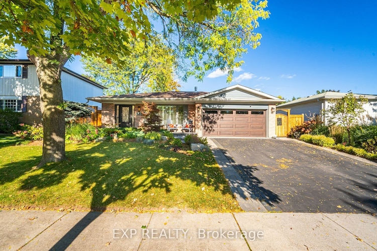 411 Sunset Dr, Oakville, Ontario, Bronte West