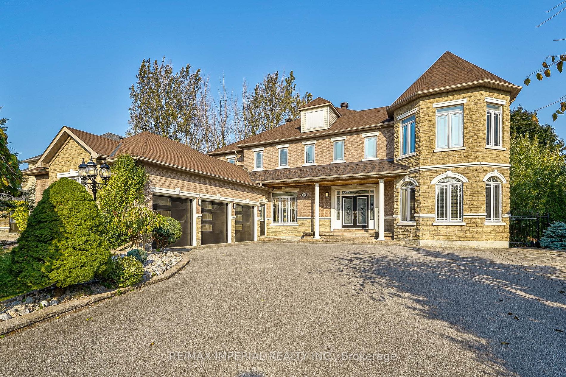 15 Jacinta Crt, Richmond Hill, Ontario, Oak Ridges Lake Wilcox