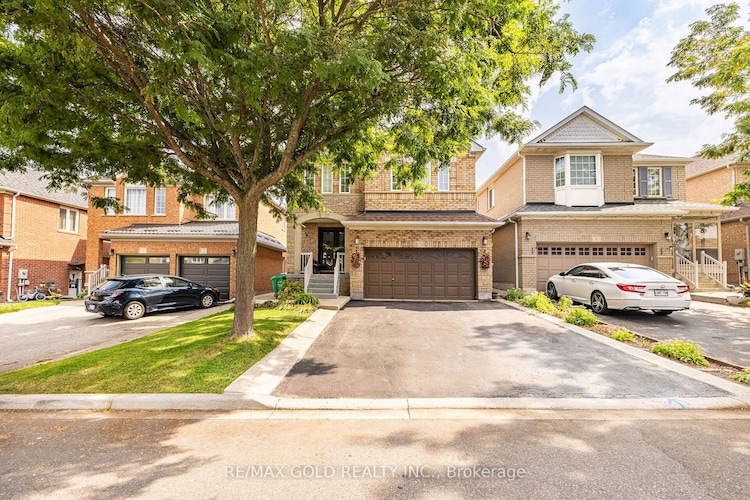 5 Shady Oak Lane, Brampton, Ontario, Sandringham-Wellington