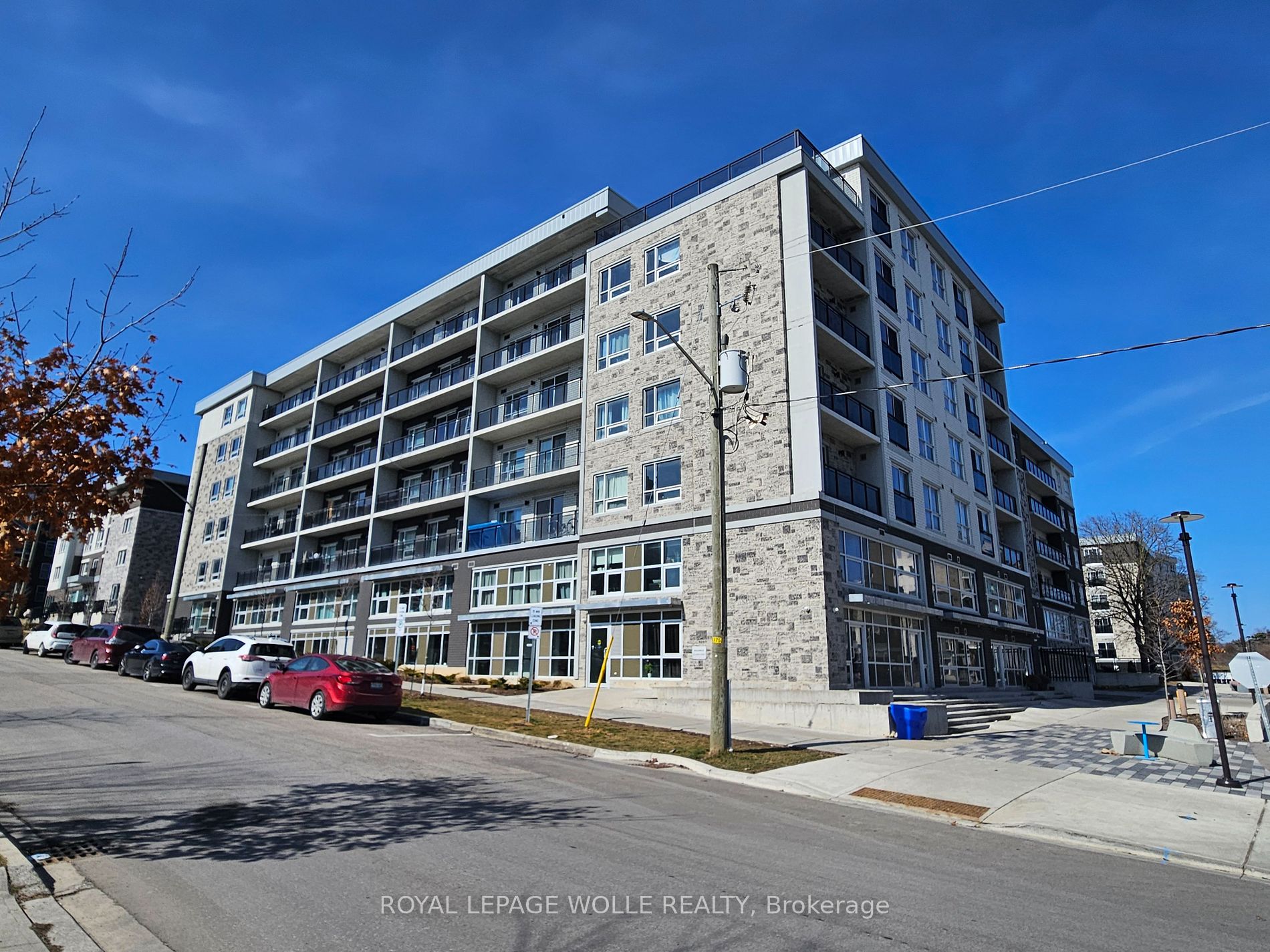 275 Larch St, Waterloo, Ontario, 