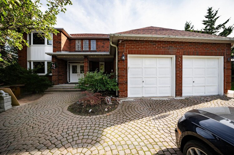 1 Ashford Crt, Aurora, Ontario, Aurora Highlands