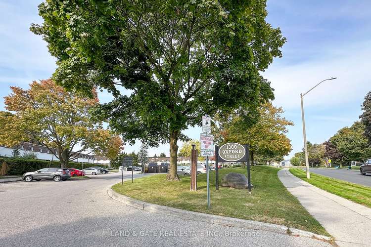 1300 Oxford St, Oshawa, Ontario, Lakeview