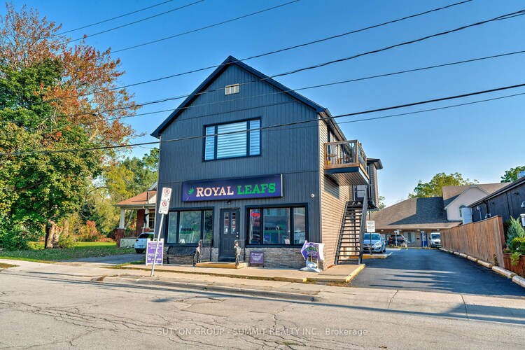 40 MAIN St N, Hamilton, Ontario, Waterdown