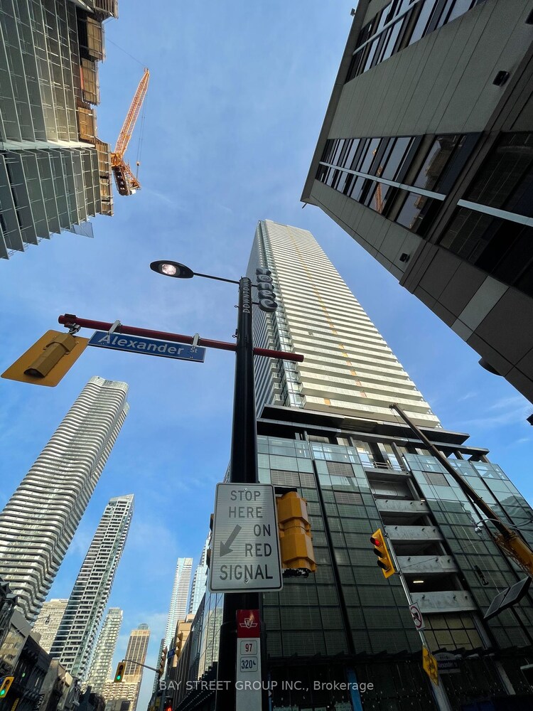 501 Yonge St, Toronto, Ontario, Church-Yonge Corridor