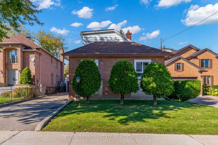 226 Olive Ave, Toronto, Ontario, Willowdale East