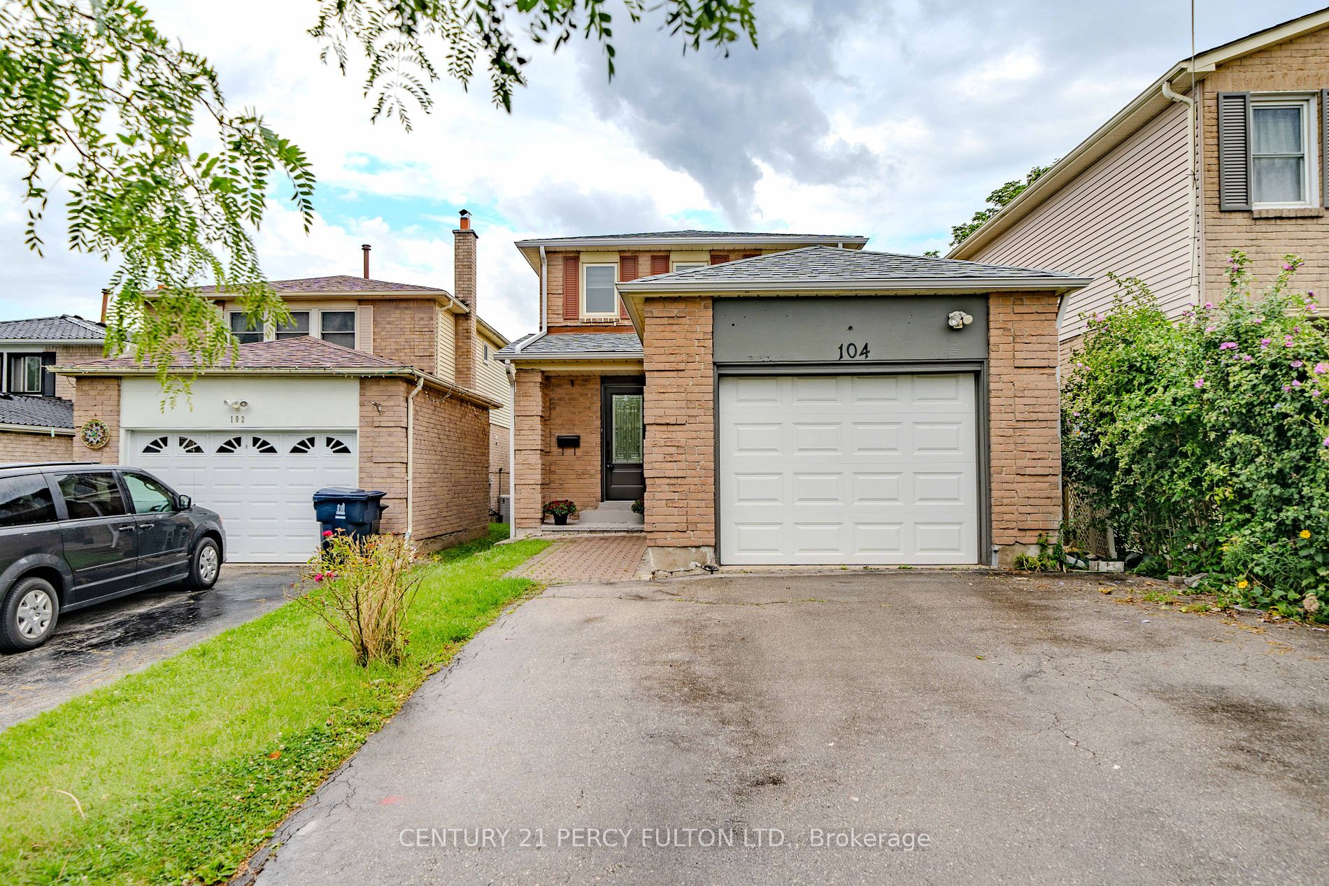 104 Shady Hollow Dr, Toronto, Ontario, Milliken