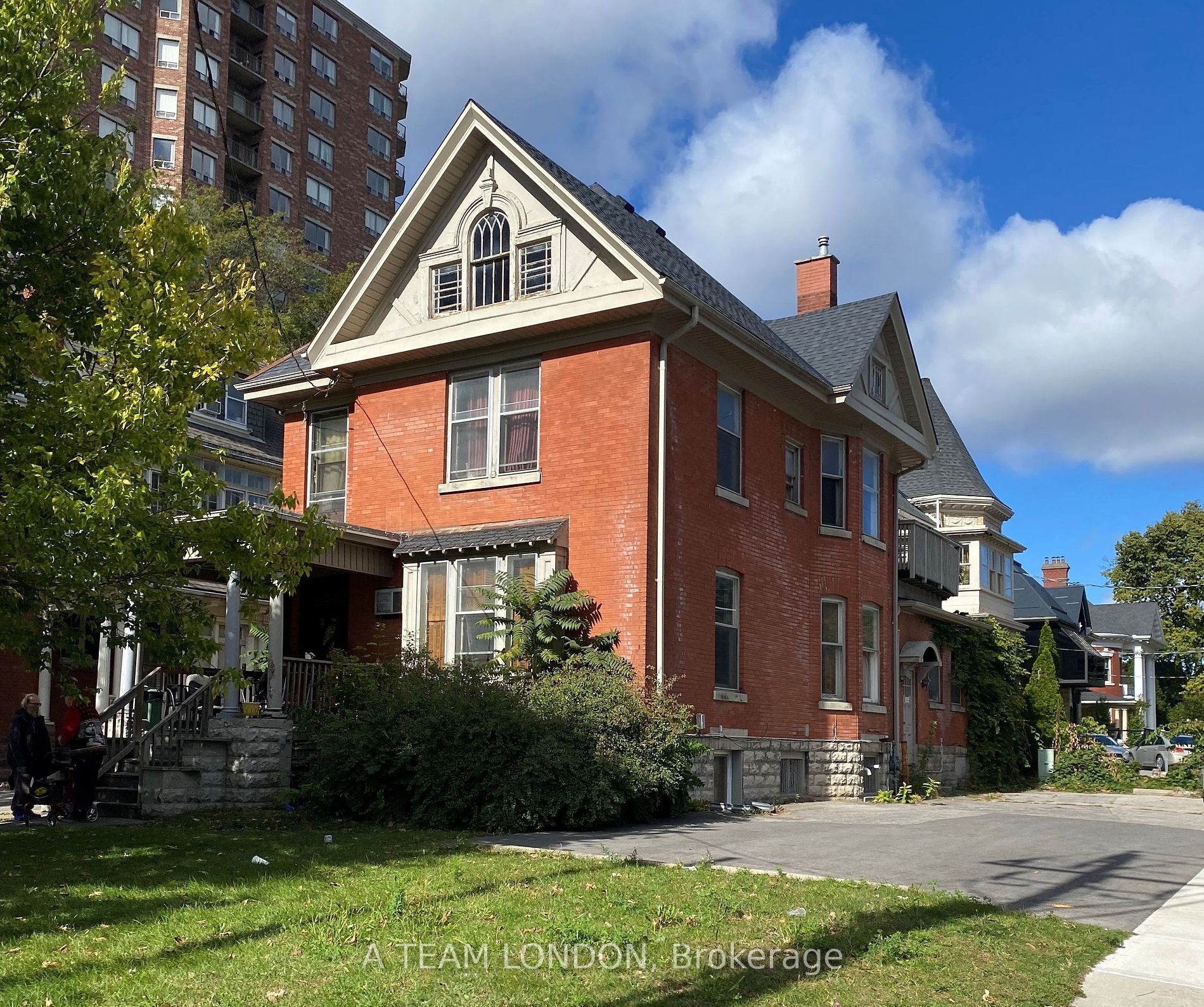 334 Queens Ave, London, Ontario, East F