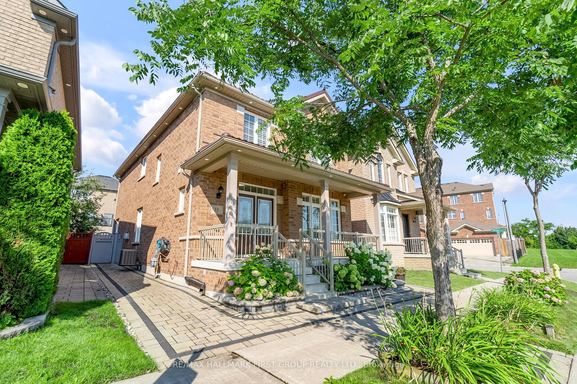 35 Crossbrooks St, Markham, Ontario, Cornell