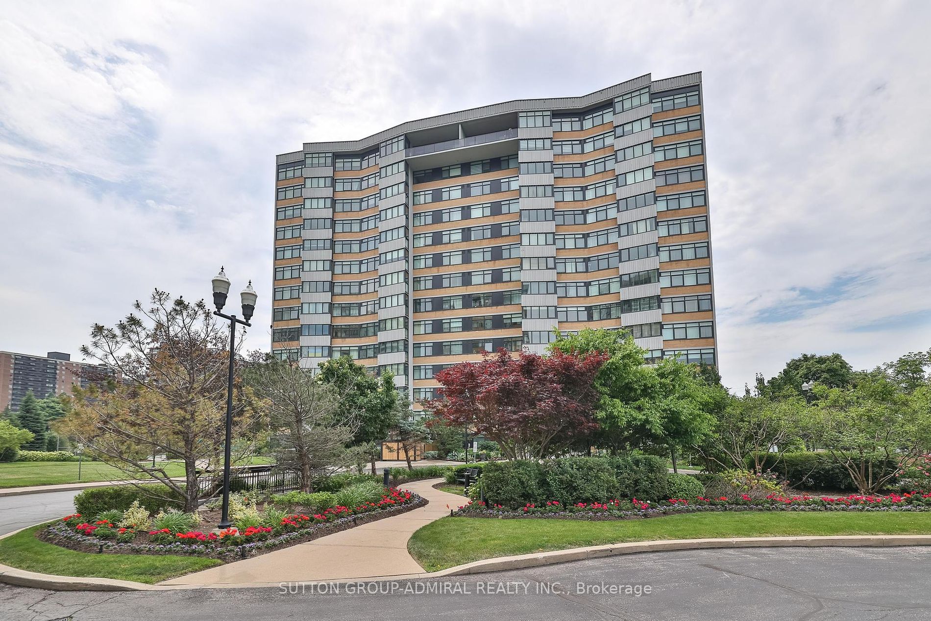 90 Fisherville Rd, Toronto, Ontario, Westminster-Branson