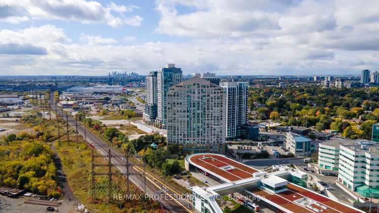 101 Subway Cres, Toronto, Ontario, Islington-City Centre West