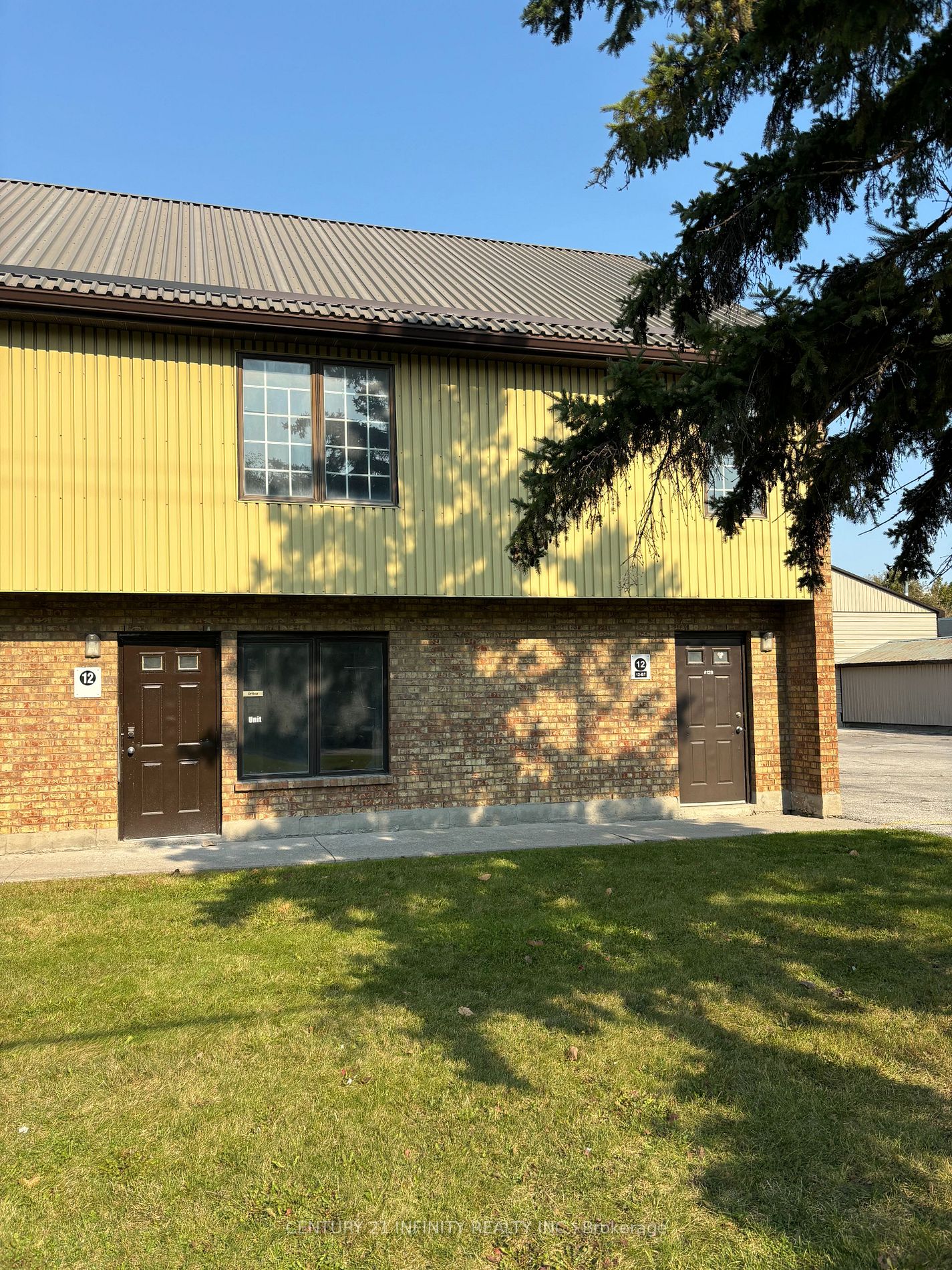 200 Valencia Rd, Oshawa, Ontario, Lakeview