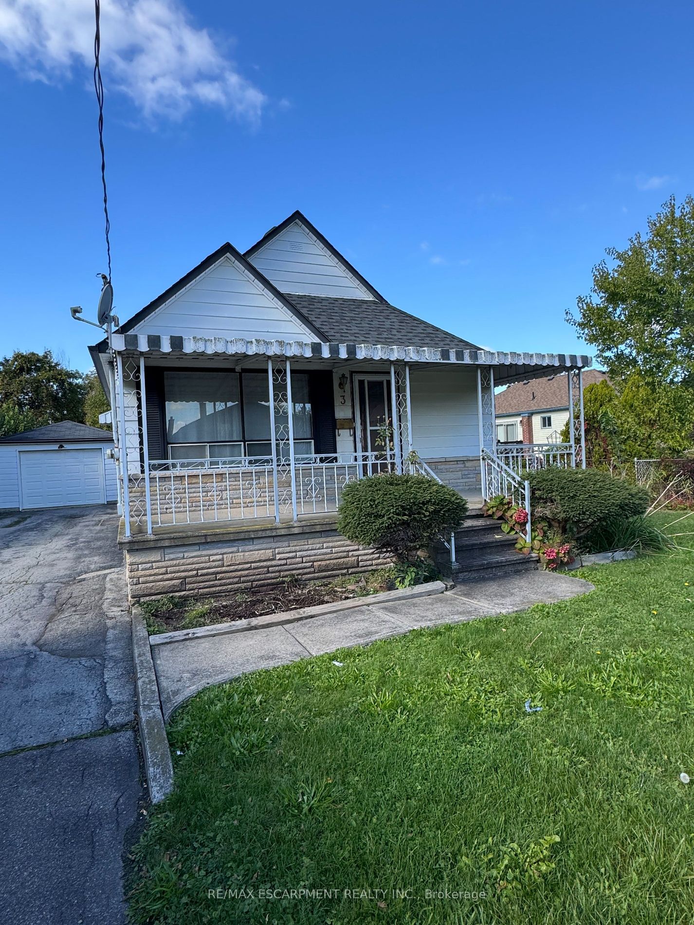 3 Lucerne Pl, St. Catharines, Ontario, 