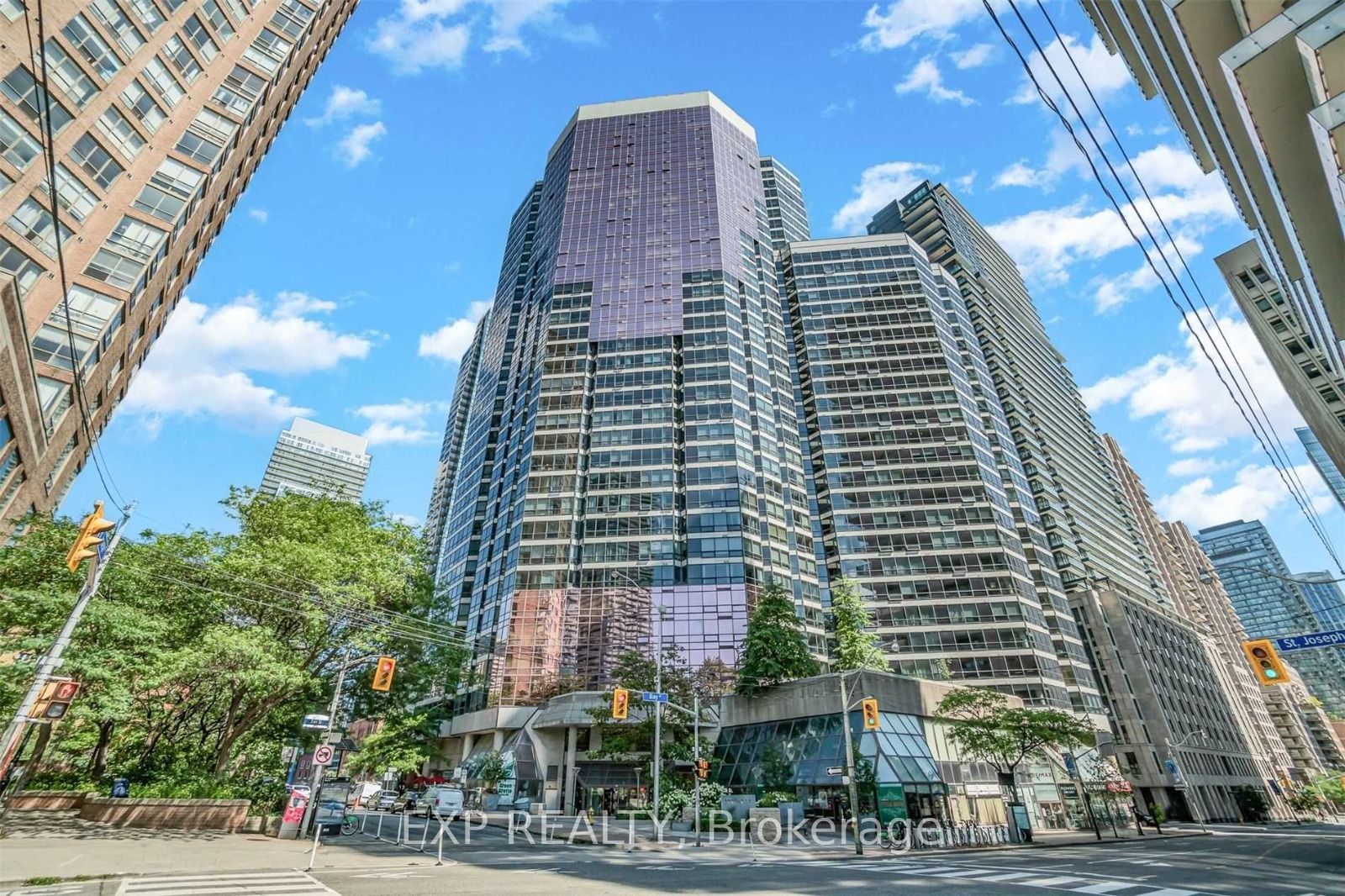 1001 Bay St, Toronto, Ontario, Bay Street Corridor