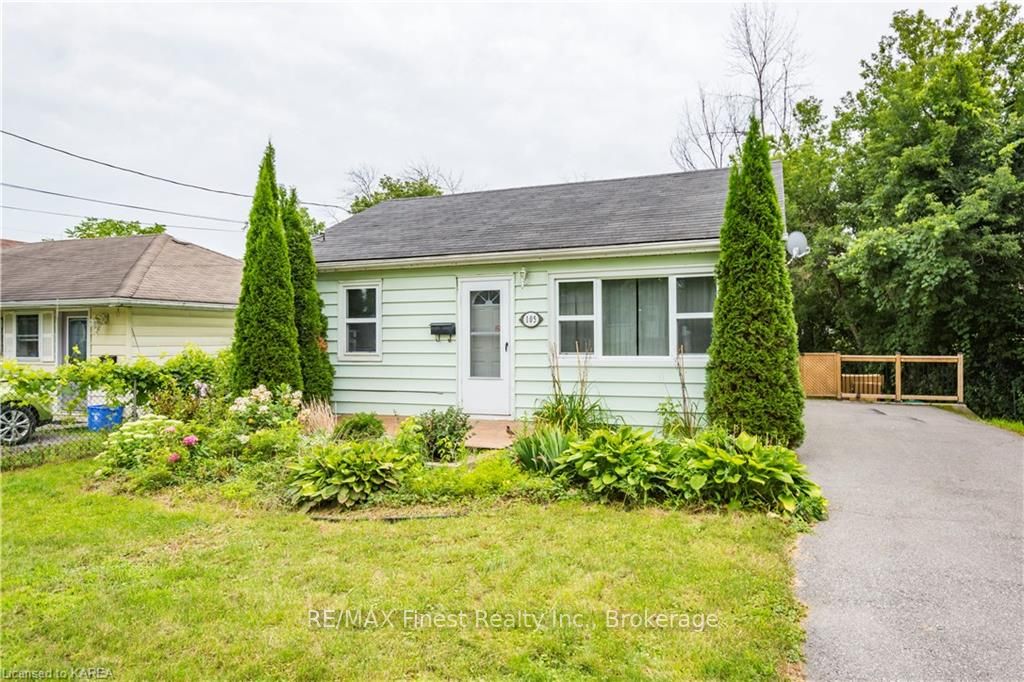 105 WALL St, Quinte West, Ontario, 