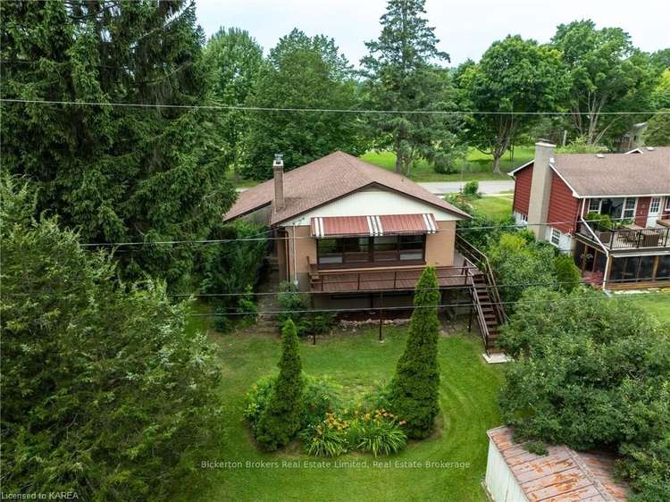 355 ELIZABETH Dr, Gananoque, Ontario, 