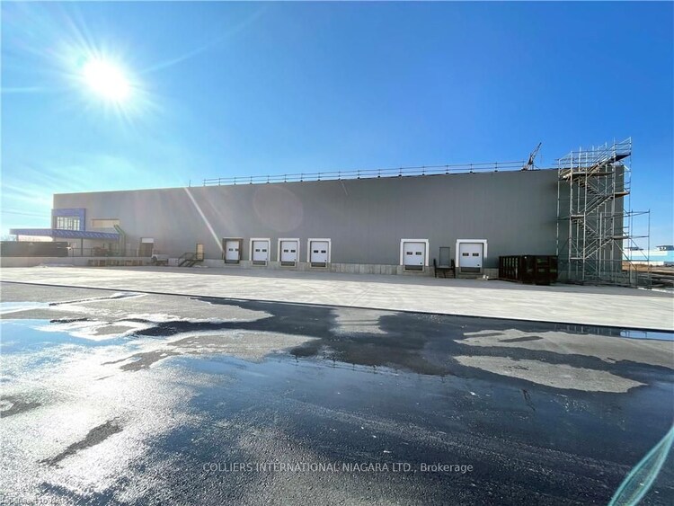 7901 BLACKBURN Parkway, Niagara Falls, ON, 222 - Brown