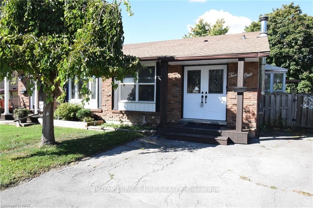 21 FAIRLAWN Cres, Welland, Ontario, 769 - Prince Charles