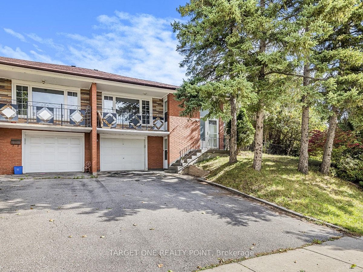 205 Pineway Blvd, Toronto, Ontario, Bayview Woods-Steeles