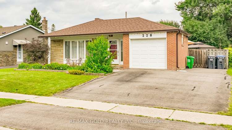 228 Avondale Blvd, Brampton, Ontario, Avondale