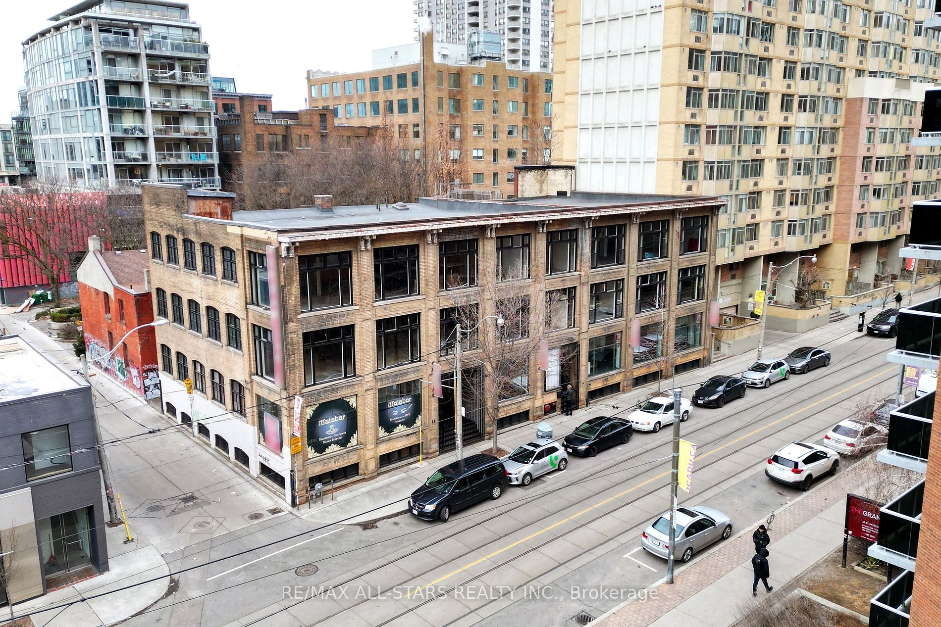 10-14 4 Mccaul St W, Toronto, Ontario, Kensington-Chinatown