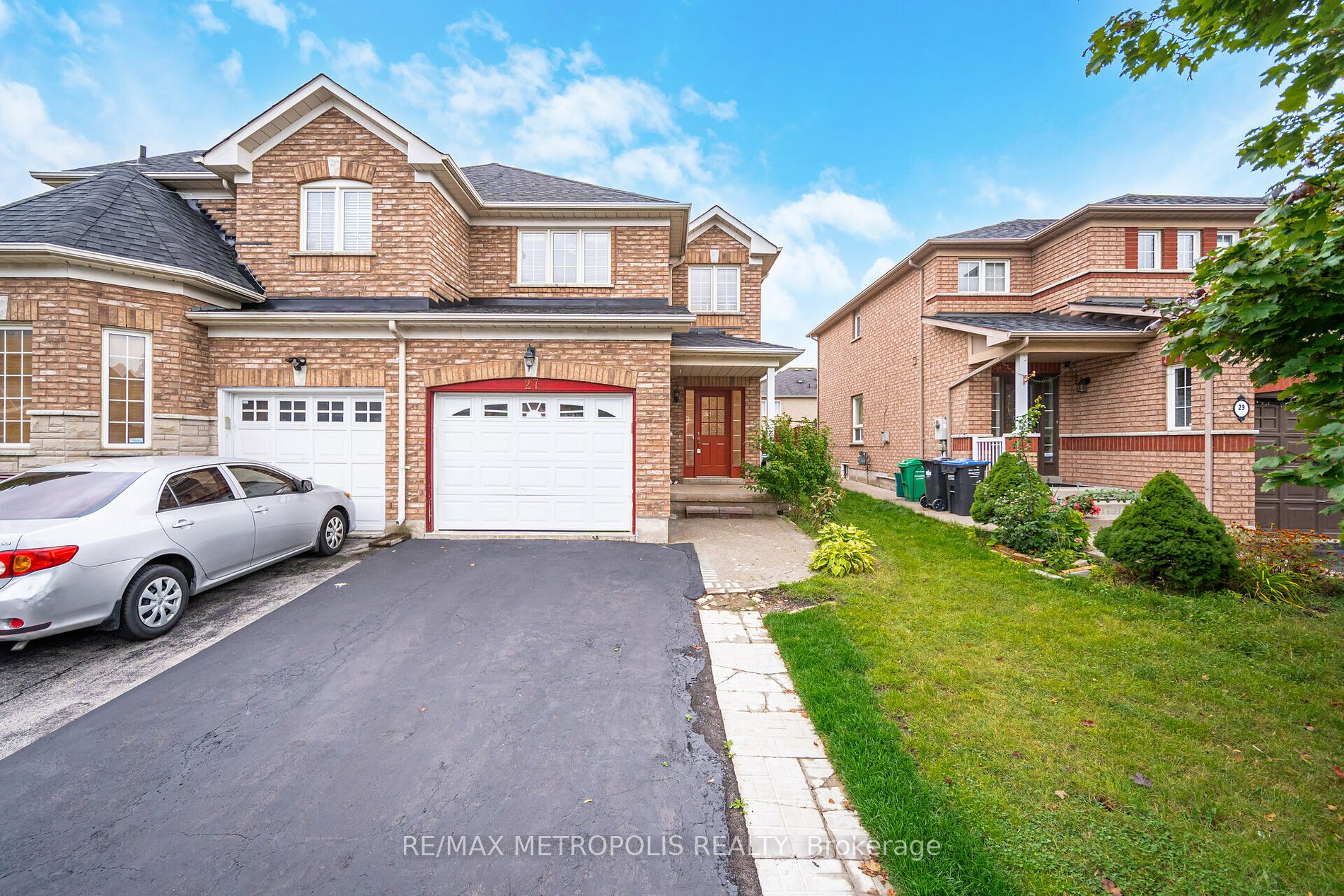 27 Prince Cres, Brampton, Ontario, Northwest Sandalwood Parkway